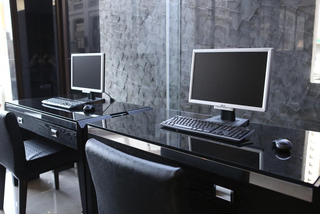 Kun Hotel Taichung Exterior photo