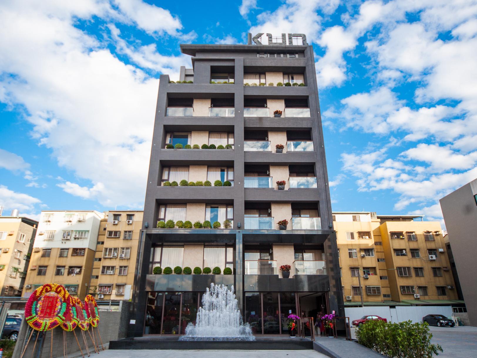 Kun Hotel Taichung Exterior photo