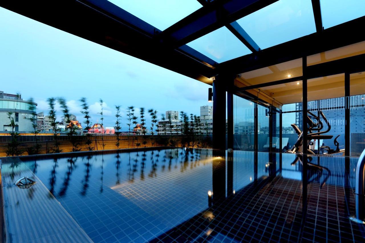 Kun Hotel Taichung Exterior photo